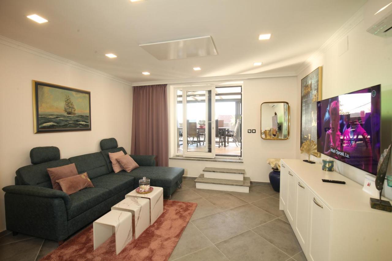 Luxurious Seaview Apartment Šibenik Exterior foto